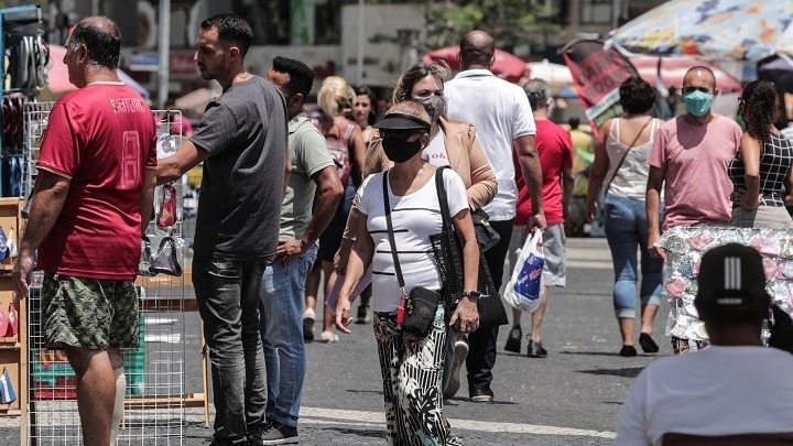 Ο ΠOY προειδοποιεί κατά της χαλάρωσης στη μάχη εναντίον της πανδημίας, εκφράζει ανησυχία για τη Βραζιλία