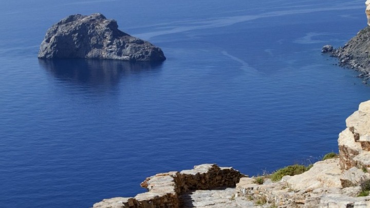 Στο επίκεντρο θετικών ταξιδωτικών δημοσιευμάτων η Αμοργός