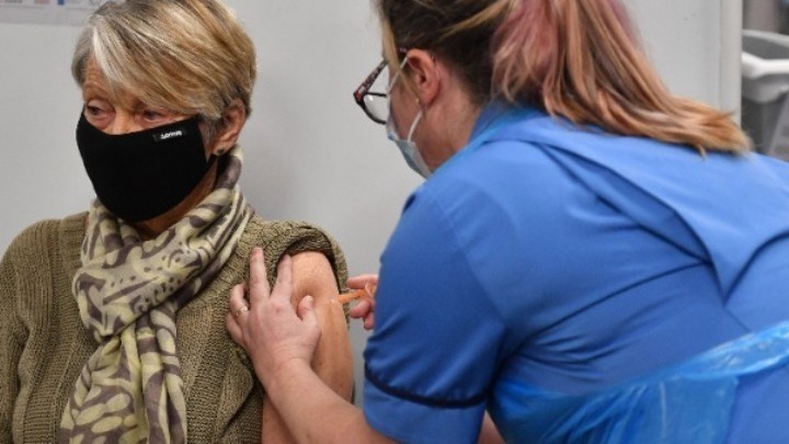 Αυστρία: Ζητάει σύνοδο με τις τουριστικές χώρες για το πιστοποιητικό εμβολιασμού