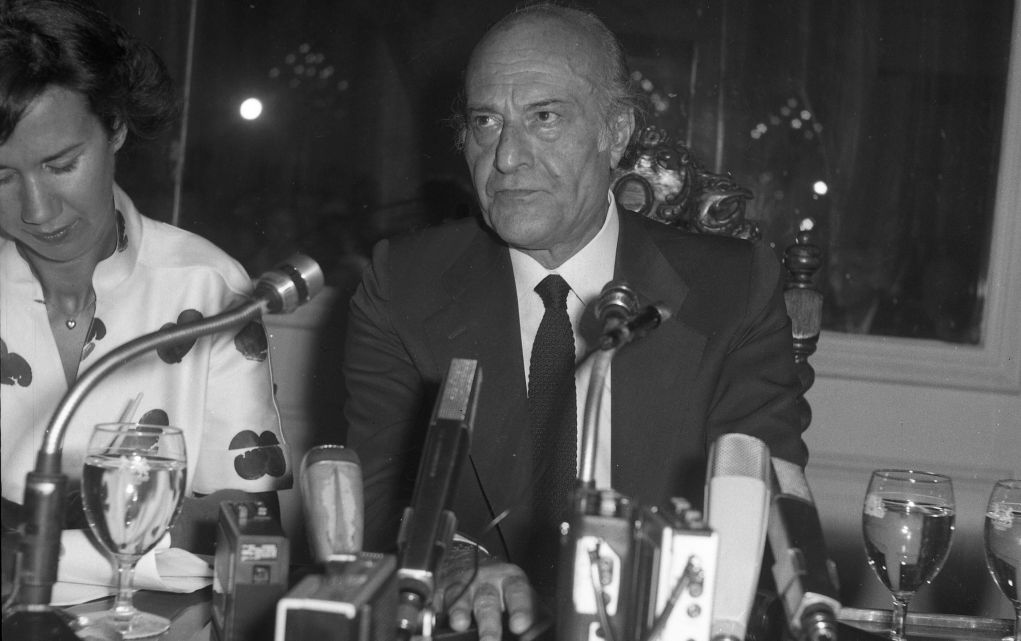 Το Υπουργείο Πολιτισμού τιμάει τα 25 χρόνια από το θάνατο του Οδυσσέα Ελύτη (vid)