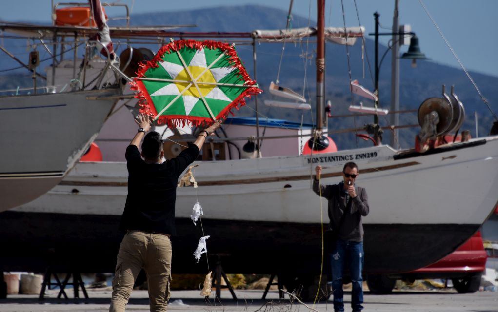 ΔΕΔΔΗΕ: Αν ο χαρταετός μπλεχτεί σε ηλεκτροφόρα καλώδια μην επιχειρήσετε να τον απελευθερώσετε τραβώντας τον σπάγκο