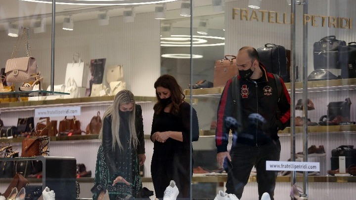 Τα εμπορικά καταστήματα ανοιχτά σήμερα Κυριακή των Βαΐων