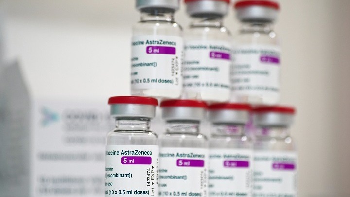 Δανία: Οριστικό «κόκκινο» στο εμβόλιο της AstraZeneca