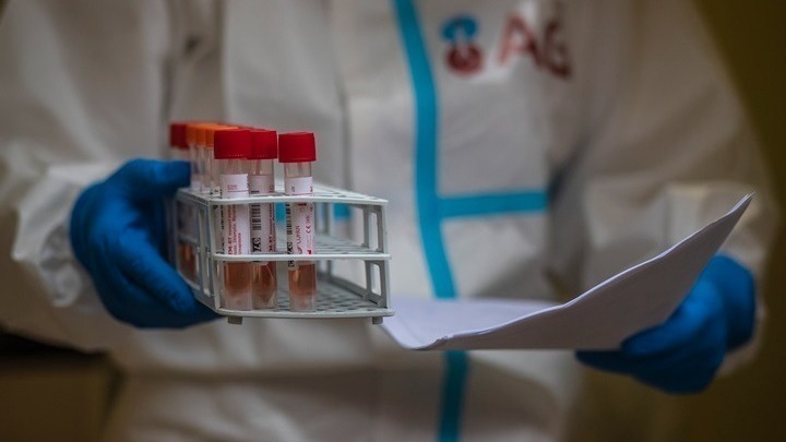 Κομισιόν: Ενίσχυση για την καταπολέμηση των μεταλλάξεων του κορονοϊού