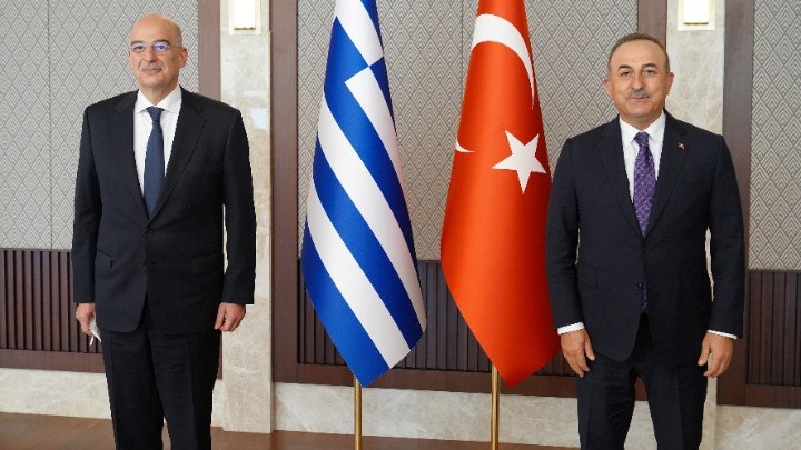 Τσαβούσογλου: «Τα μεταξύ μας ζητήματα μπορούν να επιλυθούν με εποικοδομητικό διάλογο»