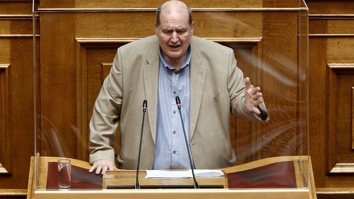 Νίκος Φίλης: «Είναι παράλογο να πρέπει να  νοσήσουν 13 παιδιά για να κλείσει ένα τμήμα»
