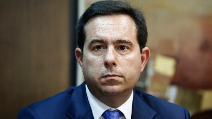 Νότης Μηταράκης – Πυρκαγιές: Ειρωνεύτηκε ευρωβουλευτή που ζήτησε την εκκένωση της Αμυγδαλέζας (pics)