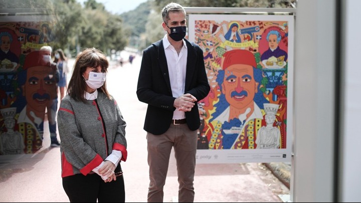 Περιήγηση της ΠτΔ στη δράση «200 Χρόνια Ελλάδα-40 Χρόνια Ευρώπη» και στην έκθεση «Η Ιστορία έχει Πρόσωπο»