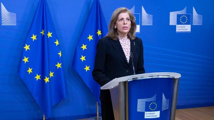 ΕΕ – Σ.Κυριακίδου: «Αντιμετωπίζουμε μία κατάσταση που συνεχώς εξελίσσεται με την παραλλαγή Όμικρον»