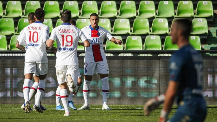 Στην κορυφή της Ligue1 η Παρί