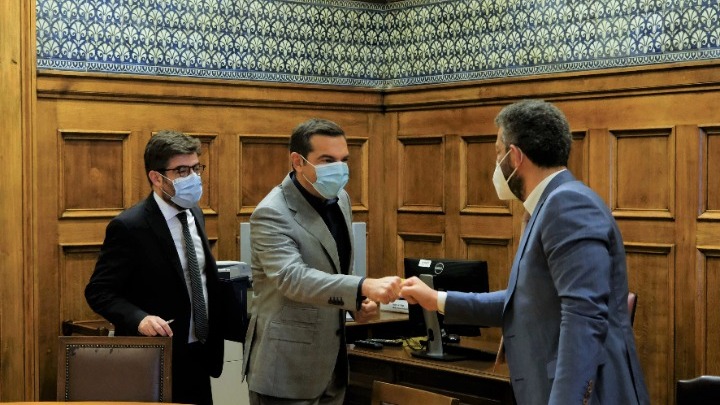 Συνάντηση Τσίπρα με κλιμάκιο του προεδρείου της Ένωσης Δικαστών και Εισαγγελέων