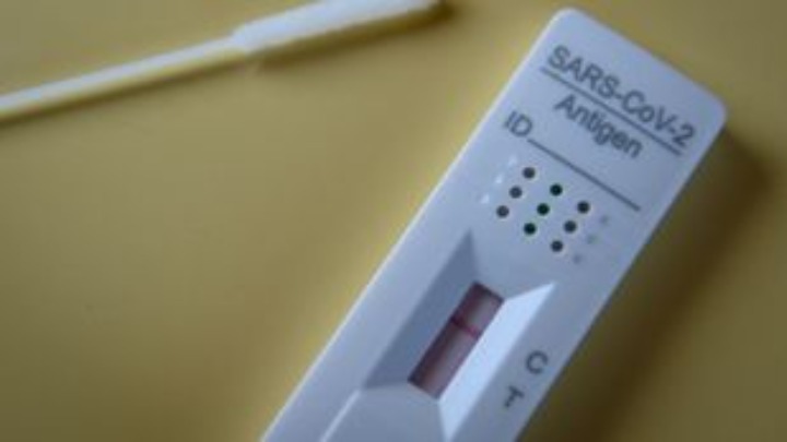 Self Tests: Μόνο κατά τις εργάσιμες ημέρες και ώρες η διάθεση στα φαρμακεία