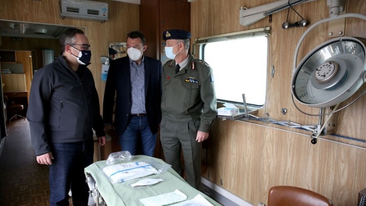 Επίσκεψη Κοντοζαμάνη στην υγειονομική μονάδα του Ελληνικού Στρατού στο Θριάσιο Νοσοκομείο
