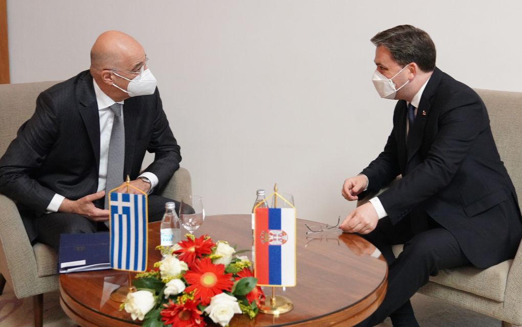 Ν. Δένδιας από Βελιγράδι: “Στα Βαλκάνια πρέπει να χτίζονται δίαυλοι επικοινωνίας και όχι να καλλιεργείται η μισαλλοδοξία”