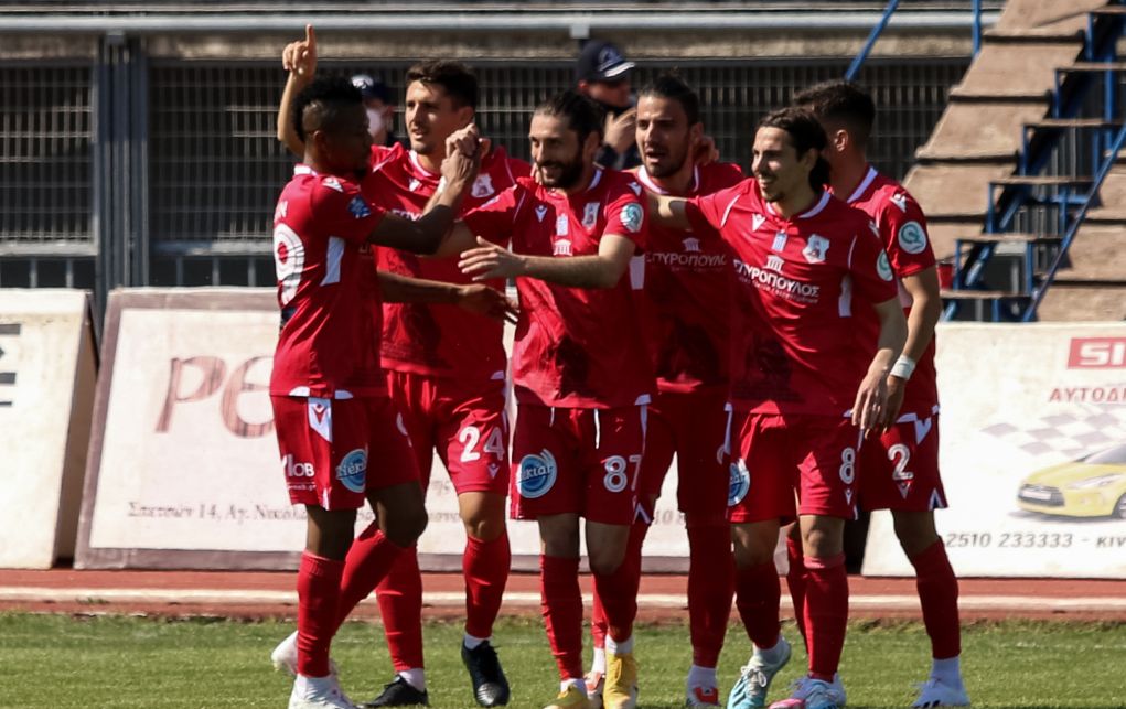 Football League: Μοιρασιά στο ντέρμπι (0-0), χέρι-χέρι Καβάλα και Βέροια στο “ρετιρέ”, νέος συγκάτοικος ο Πανσερραϊκός