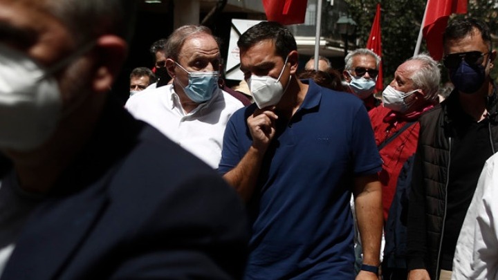 Αλ. Τσίπρας στην πορεία για την Εργατική Πρωτομαγιά: «Η κατάργηση του 8ωρου μας γυρνάει σε πολύ παλιές εποχές»