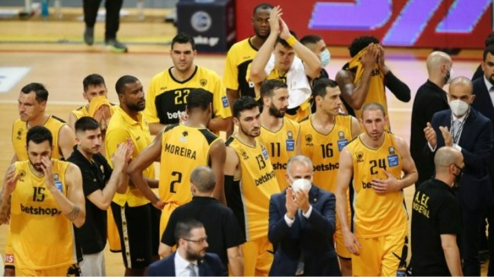 Απέχουν από τις προπονήσεις οι παίκτες της ΑΕΚ