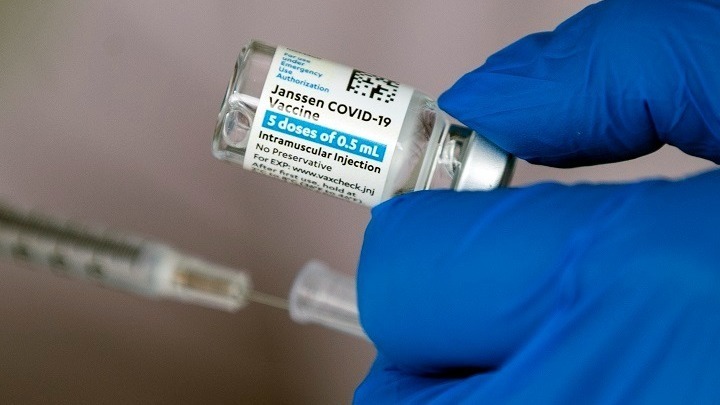 Από σήμερα οι εμβολιασμοί κατά της Covid-19  και με το μονοδοσικό εμβόλιο της Johnson & Johnson