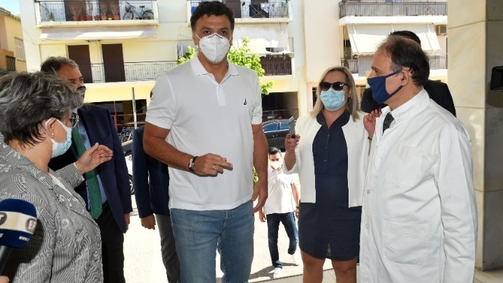 Β. Κικίλιας: Μεγάλη ανταπόκριση για εμβολιασμό από ηλικίες 40-44 ετών