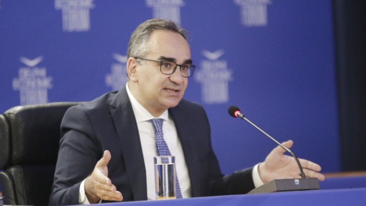 Κοντοζαμάνης από Θεσσαλία: “Εχουμε ένα μεγάλο όπλο στα χέρια μας, που είναι τα εμβόλια”