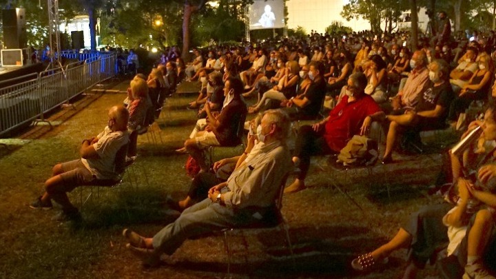 Θεσσαλονίκη: Διαμαρτυρία η “Συνέλευση Καλλιτεχνών” για το άνοιγμα του πολιτισμού στο Άγαλμα Βενιζέλου