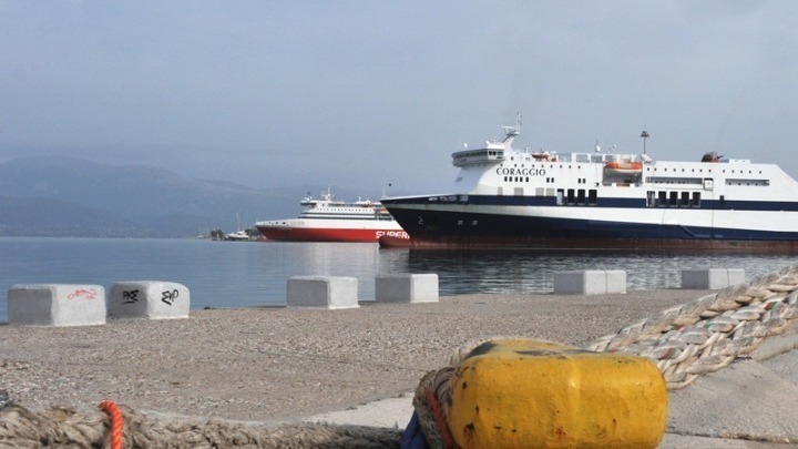 Καιρός: Φθινοπωρινό σκηνικό – Απαγορευτικό απόπλου λόγω ισχυρών ανέμων έως 9 μποφόρ (vid)