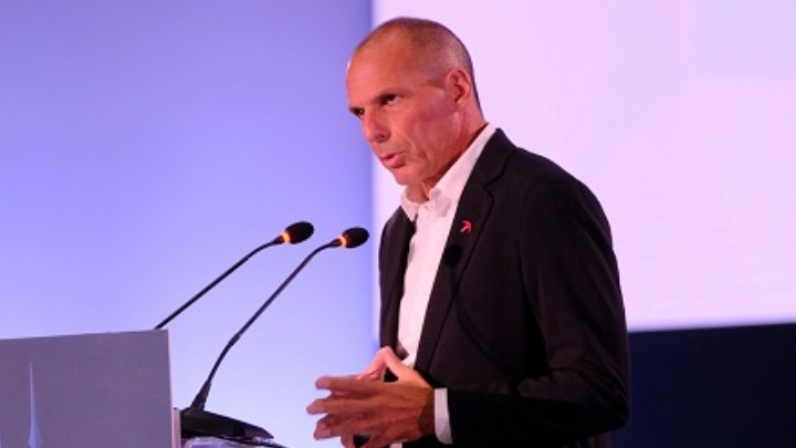 Γ. Βαρουφάκης: Μη βιώσιμο το χρέος