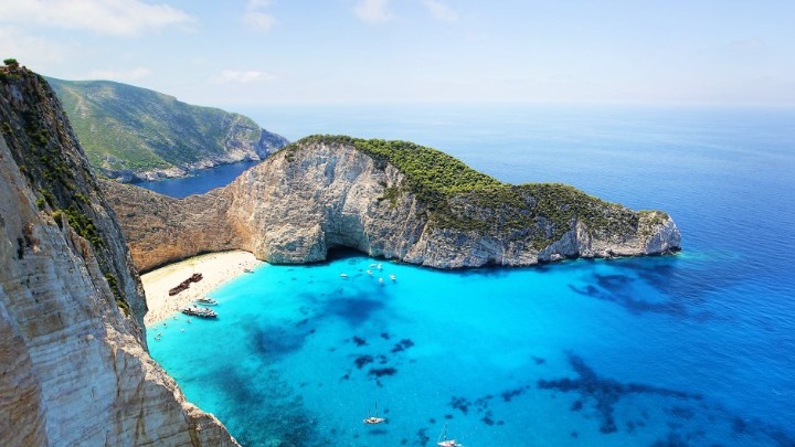 Forbes: Οι Αμερικανοί επιλέγουν Ελλάδα για φέτος
