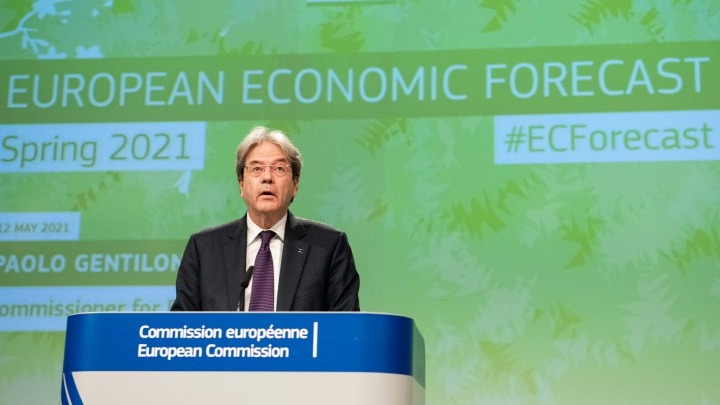 Ευρωπαϊκή Επιτροπή: Το 2021 η ΕΕ θα μπει και πάλι σε ρυθμούς ανάπτυξης – Τι προβλέπει για την Ελλάδα