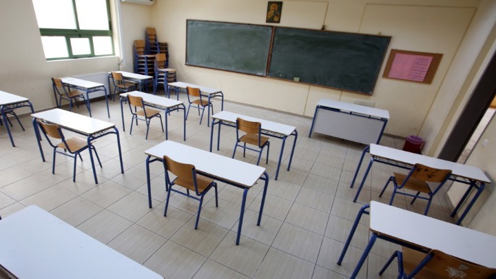 Υπουργείο Παιδείας: Εξετάσεις με self test στα Πανεπιστήμια – Από την Δευτέρα με μόνο ένα self test στα σχολεία