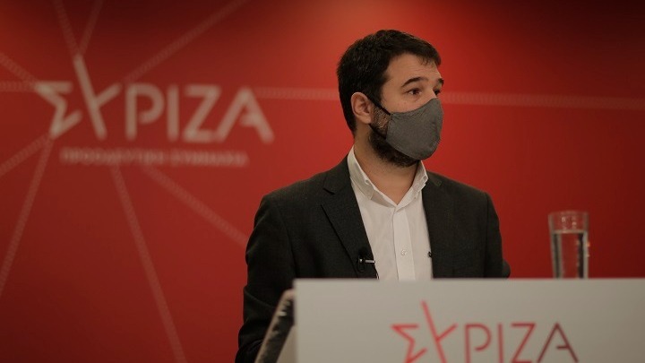 Ν. Ηλιόπουλος: “Εξυπηρετεί τα ιδιωτικά κολέγια το κόψιμο 25.000 μαθητών από το δημόσιο πανεπιστήμιο”