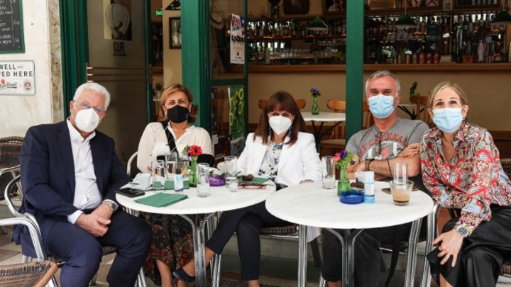 ΠτΔ  για το άνοιγμα της εστίασης: Ξαναζούμε μικρές χαρές της καθημερινότητας