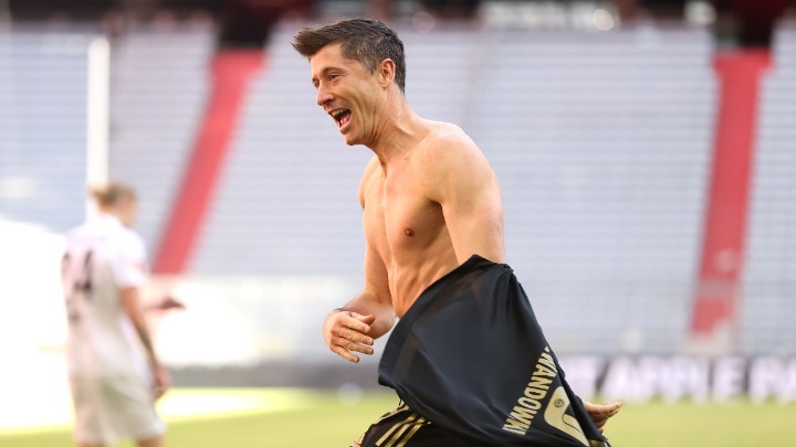Bundesliga: Υποβιβασμός για τη Βέρντερ Βρέμης μετά από 41 χρόνια – Ρεκόρ στο 90΄ ο Λεβαντόφσκι – Στην Ευρώπη η Ουνιόν Βερολίνου