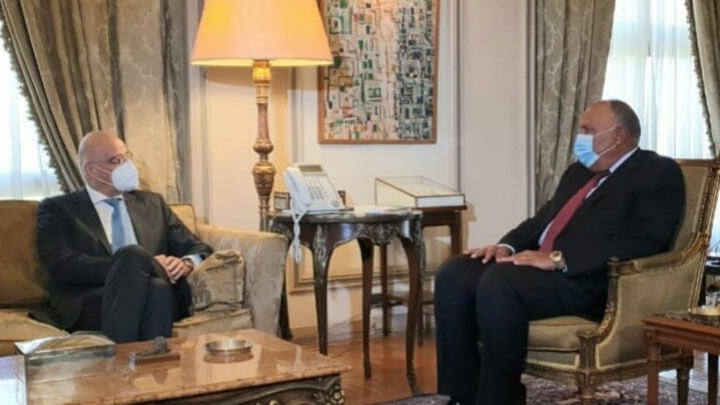 Συνάντηση Δένδια με τον ΥΠΕΞ της Αιγύπτου