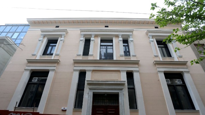 Σύσκεψη στο Μέγαρο Μαξίμου για την ακρίβεια – Νέα μέτρα στο τραπέζι των συζητήσεων