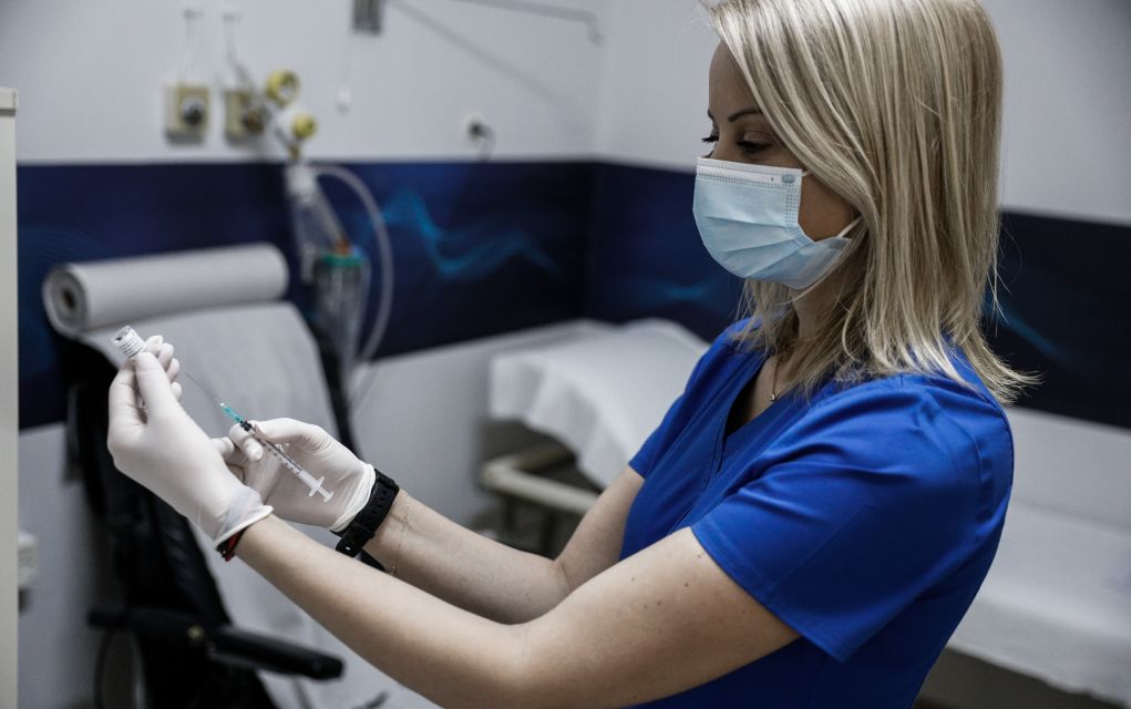 Ελλάδα: Υποχρεωτικός εμβολιασμός στους Οίκους Ευγηρίας