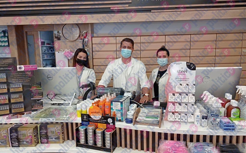 Από σήμερα η διάθεση δωρεάν self-test για μαθητές και εμβολιασμένους εκπαιδευτικούς από τα φαρμακεία