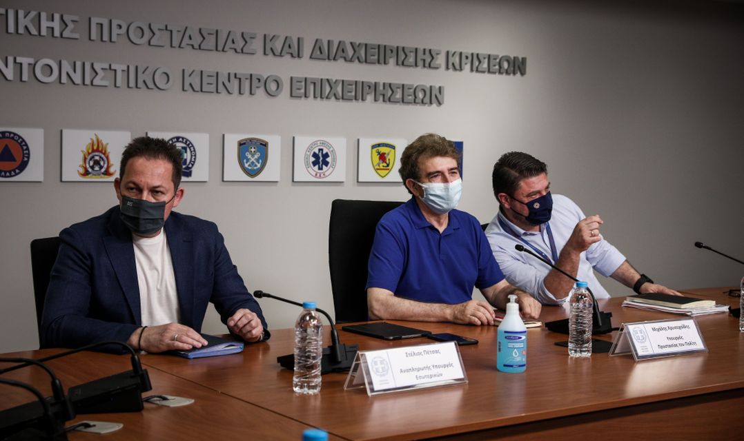 Αττική: Ολοκληρώθηκε η έκτακτη σύσκεψη για τα έργα πυροπροστασίας – Έρχεται πρόγραμμα ύψους 300 εκατ. ευρώ για πρόληψη και φυσικές καταστροφές (pics)