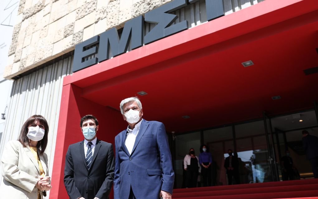 Επίσκεψη Κατερίνας Σακελλαροπούλου στο ΕΜΣΤ με αφορμή τη Διεθνή Ημέρα Μουσείων