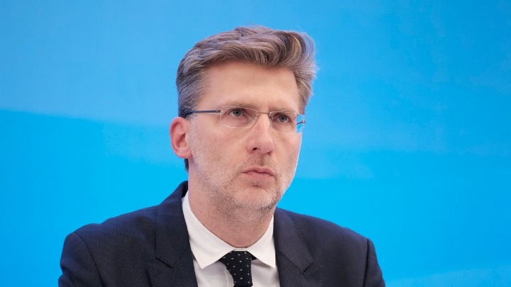 Σκέρτσος: «Επιστροφή στην κανονικότητα για εμβολιασμένους και επιχειρήσεις»