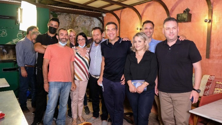 Αλ. Τσίπρας: “Τέρμα η άμυνα, να περάσουμε στην αντεπίθεση στηρίζοντας τους εργαζόμενους”