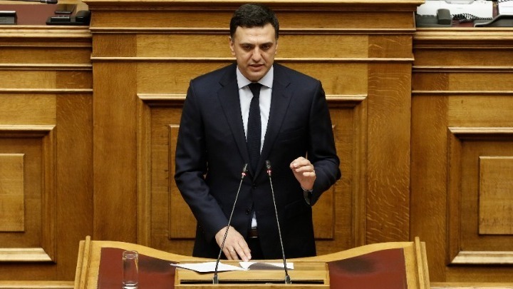Κικίλιας: «Μην καπελώνετε τους νέους, αφήστε τους να αποφασίσουν μόνοι τους»