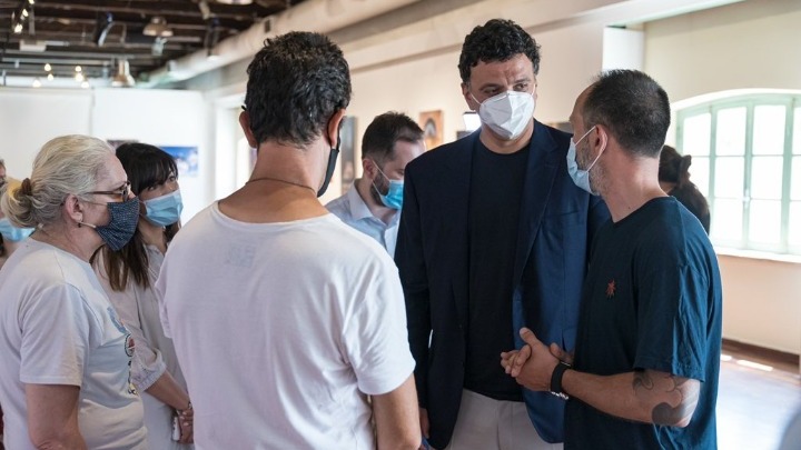 Β. Κικίλιας – Eπίσκεψη σε έκθεση φωτογραφίας του ΟΚΑΝΑ: «Ένα μήνυμα δημιουργίας, ένα μήνυμα ζωής» (pics)