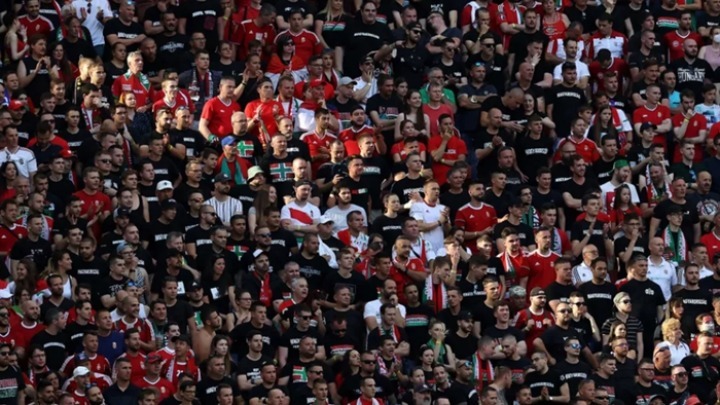 Καταγγελία για ομοφοβικό πανό έλαβε η UEFA