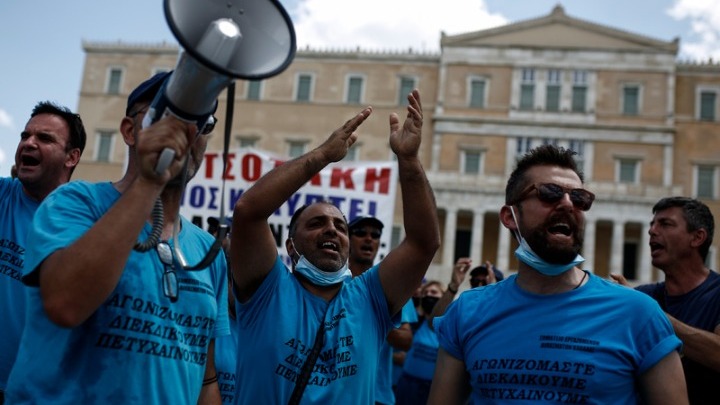 Νέο καθεστώς απεργιών: Τι αλλάζει στη λειτουργία των συνδικαλιστικών σωματείων (vid)