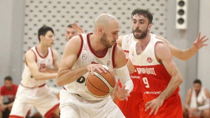 Μία νίκη μακριά από την άνοδο ο Ολυμπιακός