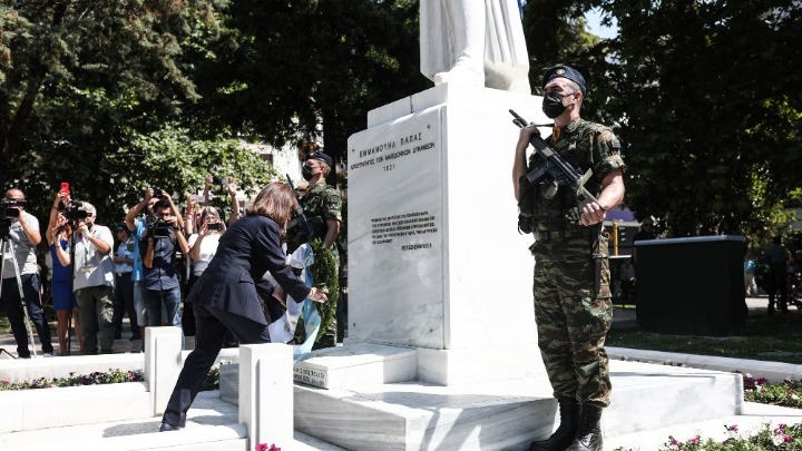 Περιοδεία της ΠτΔ Κ. Σακελλαροπούλου στις Σέρρες- Συνάντηση με τοπικούς φορείς και επιχειρηματίες