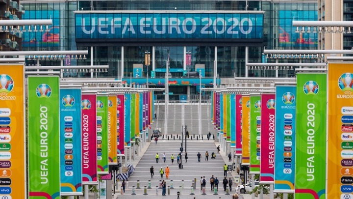 EURO 2020: To Γουέμπλεϊ στοχεύει στους 40.000 θεατές από τα νοκ-άουτ