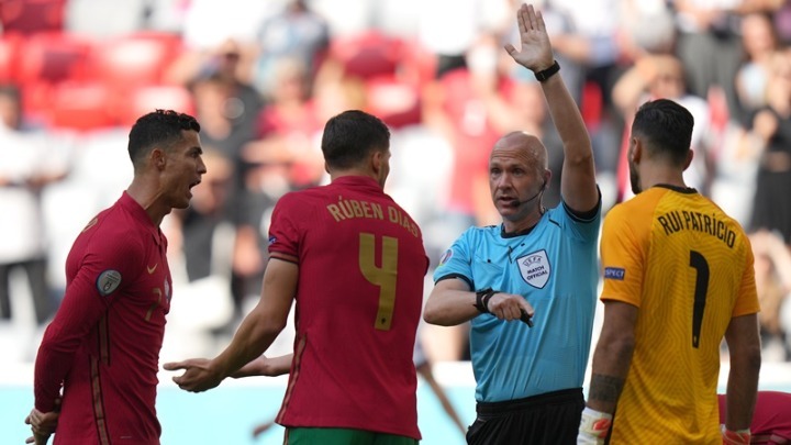 EURO 2020: Ορίστηκαν οι διαιτητές για τα ματς Ουαλία – Δανία και Ιταλία – Αυστρία