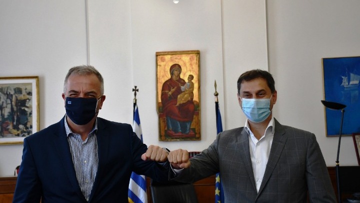 Συνάντηση Στ. Καλαφάτη με Χ. Θεοχάρη: Επί τάπητος το ζήτημα του οδικού τουρισμού στη Βόρεια Ελλάδα
